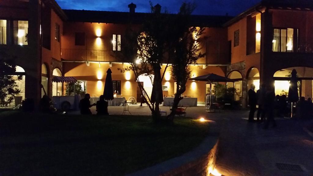 Equirelais Hotel Lomnago Exterior foto