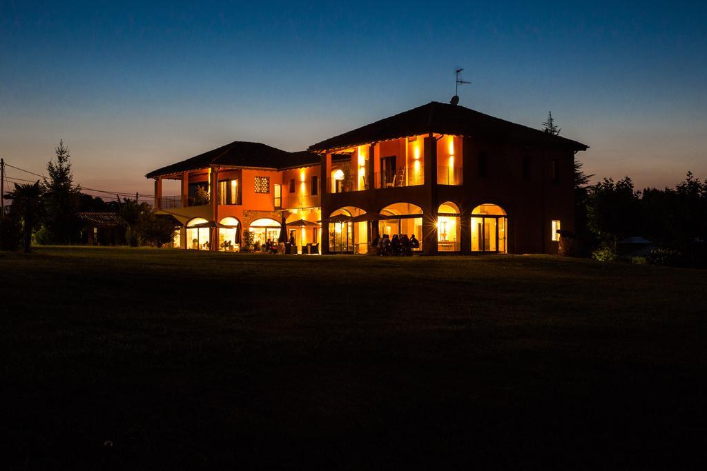 Equirelais Hotel Lomnago Exterior foto